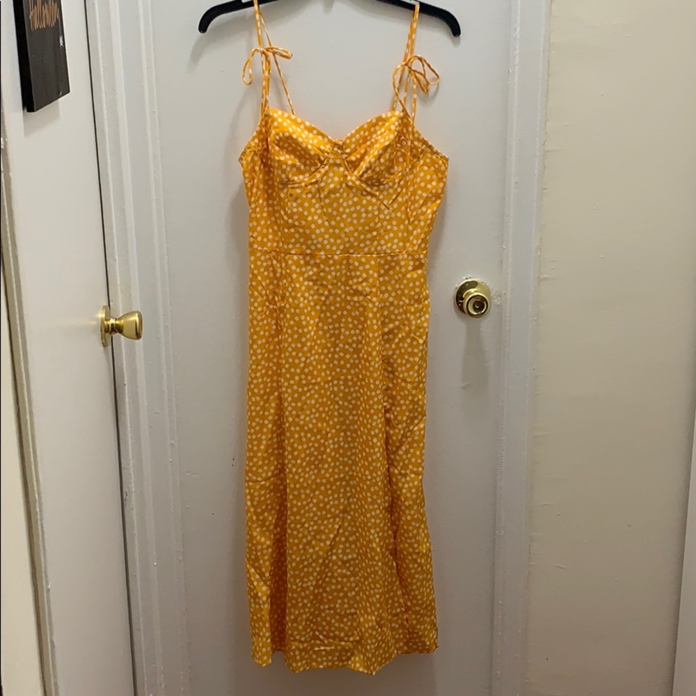 Yellow daisy dress